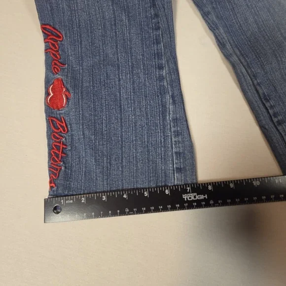 Vintage Apple Bottom Jeans Embroidered Picked Fresh Daily Bootcut Women's Size 4 - Picture 10 of 11